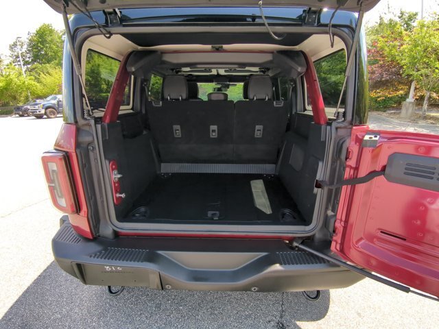Certified 2025 Ford Bronco Badlands w/ Sasquatch Package AWD/4WD image 32