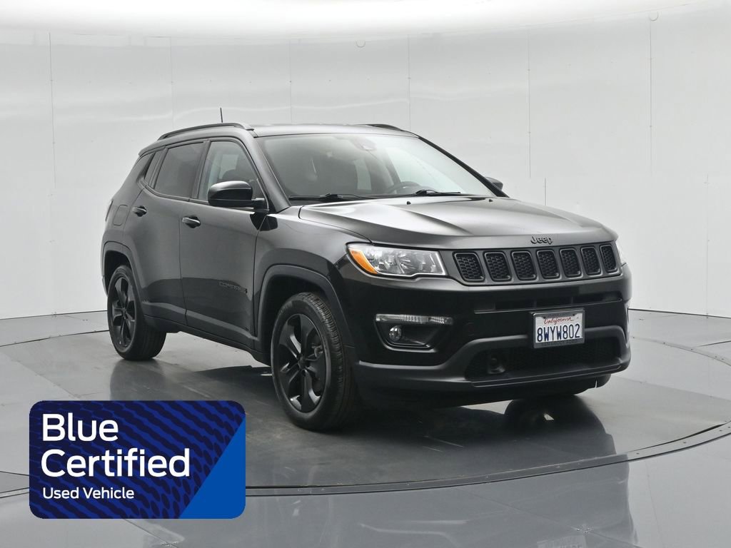 Used 2021 Jeep Compass Latitude image 1