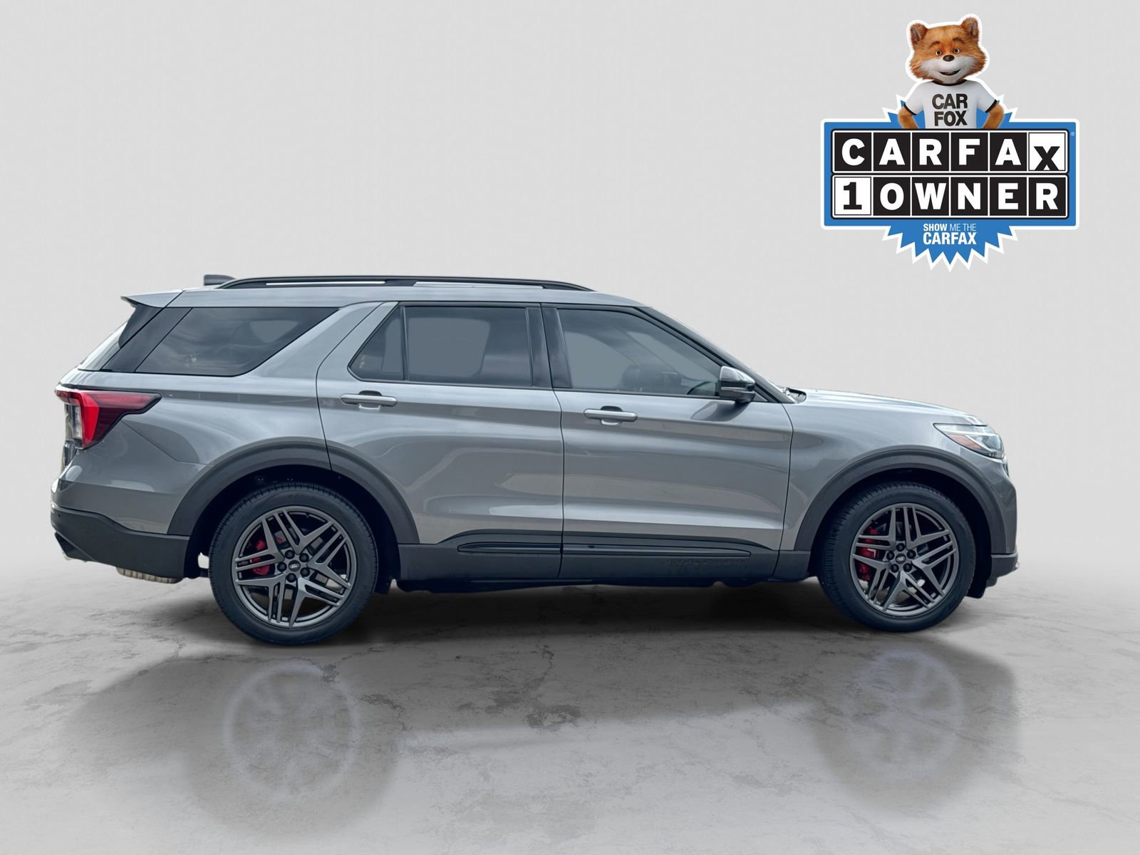 Certified 2025 Ford Explorer ST AWD/4WD image 9
