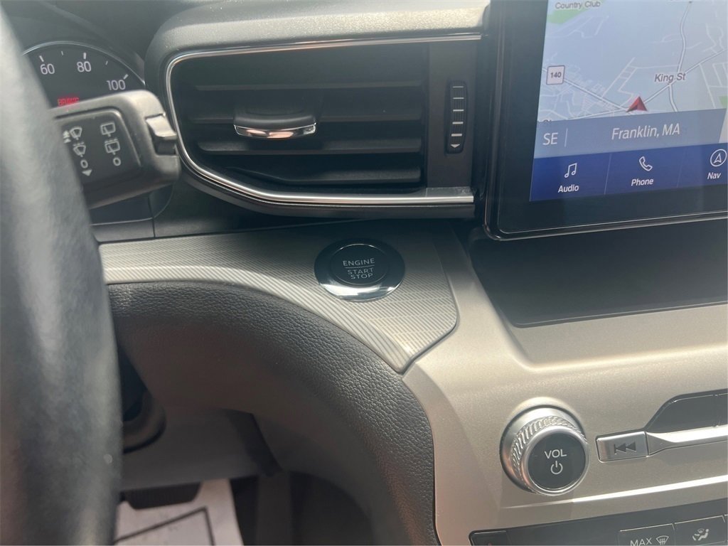 Certified 2022 Ford Explorer XLT w/ Equipment Group 202A image 25