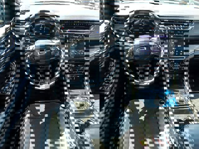 Used 2024 Jeep Grand Cherokee Altitude image 19