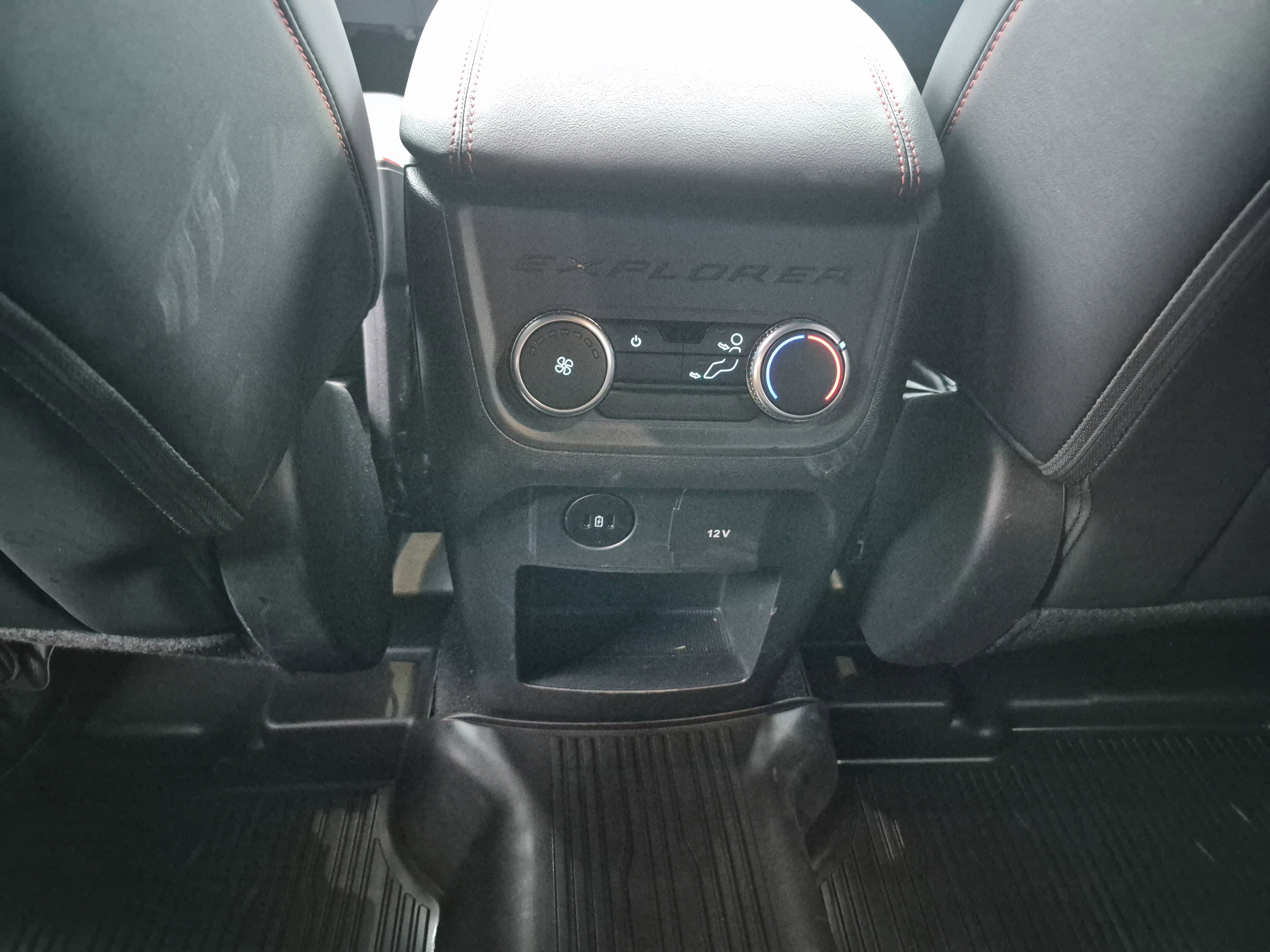 Certified 2025 Ford Explorer ST-Line image 20