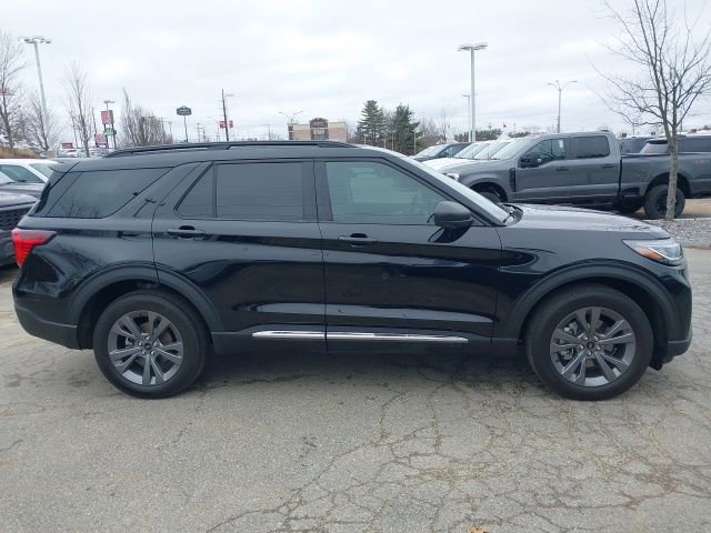 Certified 2025 Ford Explorer Active w/ Active Comfort Package image 6