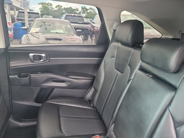 Used 2022 Kia Sorento S w/ Panoramic Sunroof Package FWD image 15
