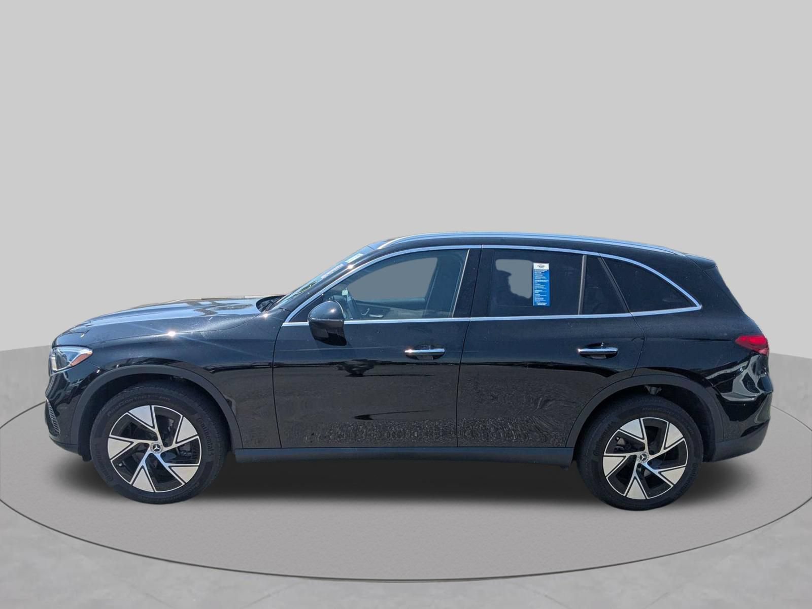 Used 2024 Mercedes-Benz GLC 300 4MATIC image 7