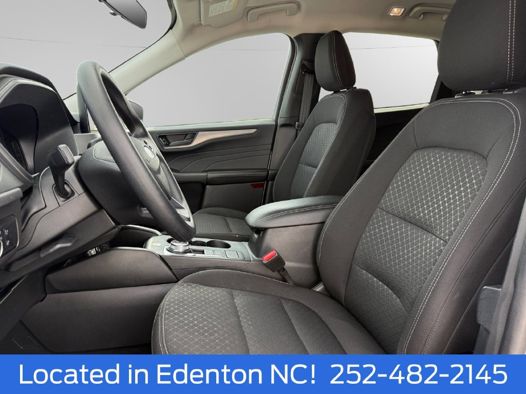Certified 2025 Ford Escape Active FWD image 10