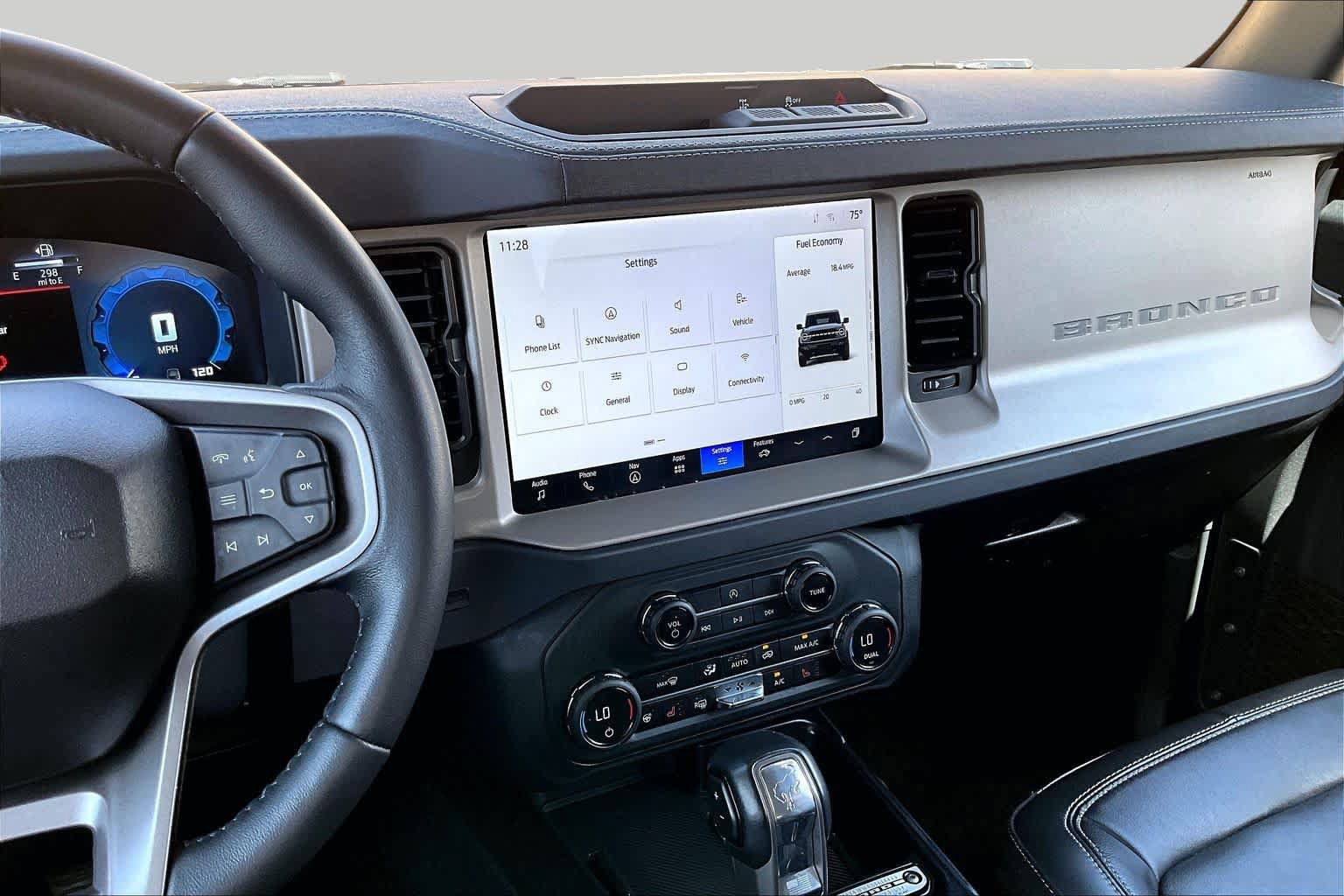 Certified 2025 Ford Bronco Outer Banks AWD/4WD image 9