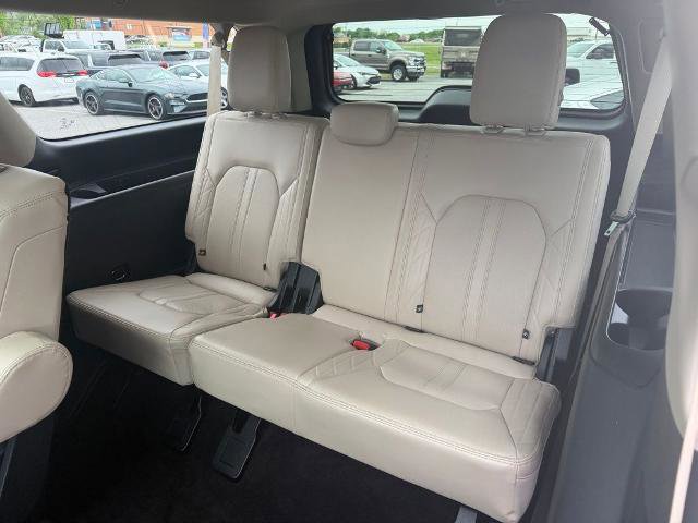 Certified 2022 Ford Expedition Max Platinum AWD/4WD image 14