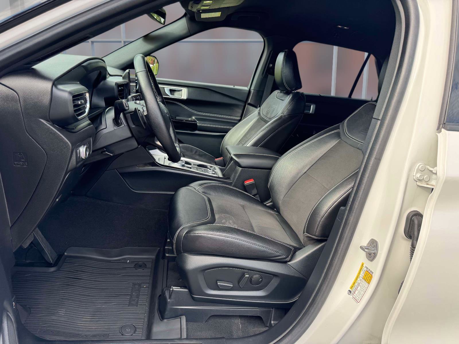 Certified 2022 Ford Explorer ST w/ ST Street Pack image 12