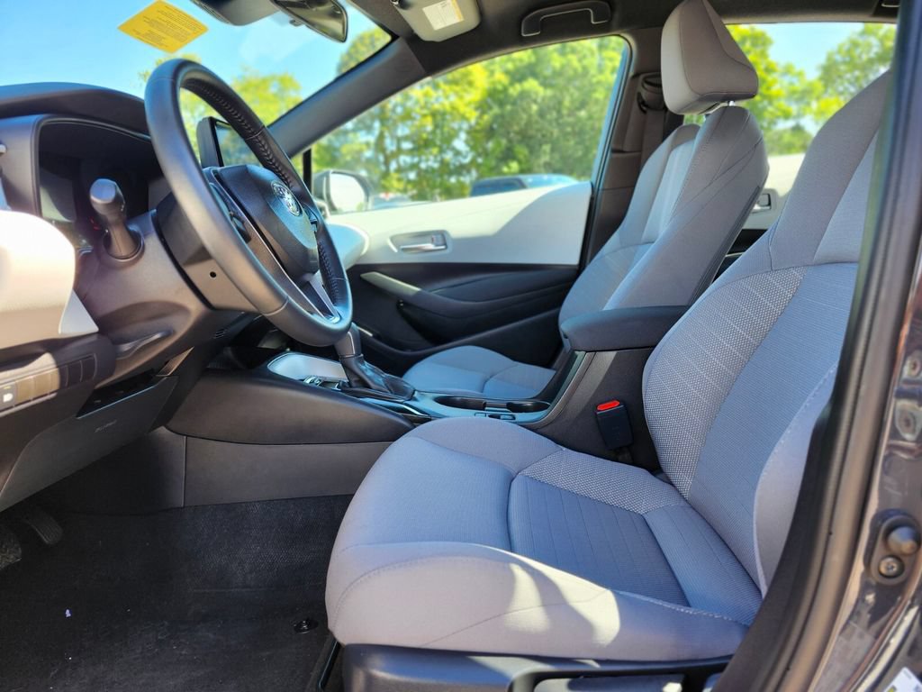 Used 2026 Toyota Corolla SE FWD image 18
