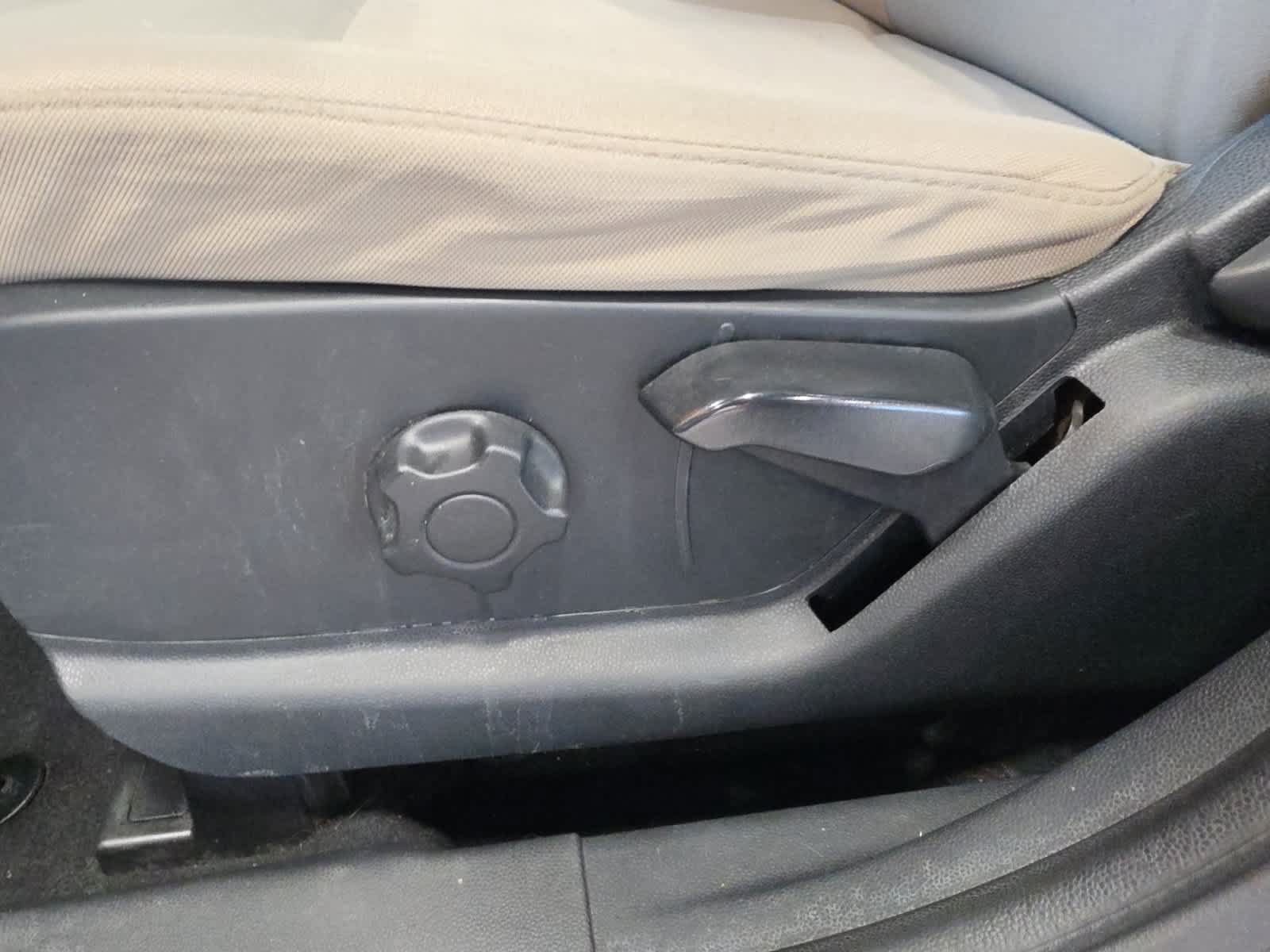 Certified 2018 Ford EcoSport S FWD image 17