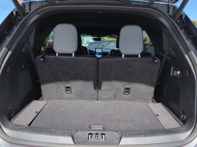 Certified 2022 Ford Explorer ST w/ Equipment Group 401A RWD image 13