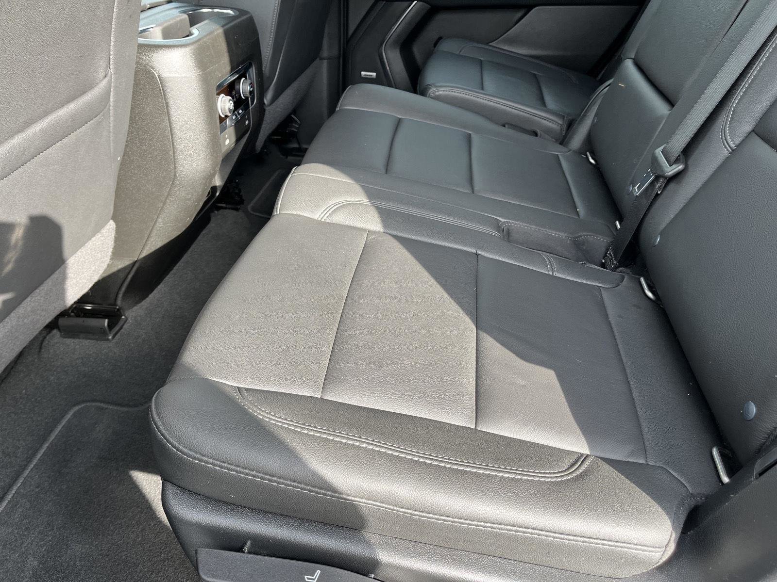 Used 2022 Chevrolet Tahoe LT image 16