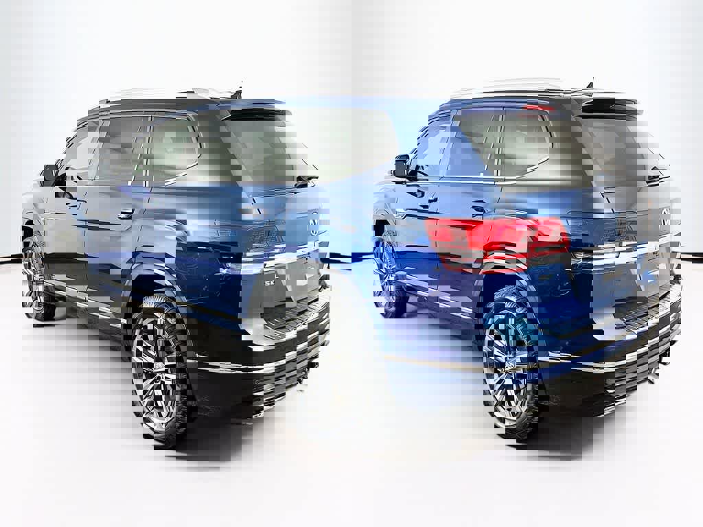 Used 2019 Volkswagen Atlas SEL R-Line image 3