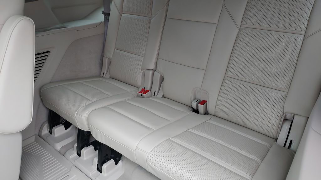 Used 2024 Cadillac Escalade Sport Platinum w/ LPO, ONYX Package AWD/4WD image 26