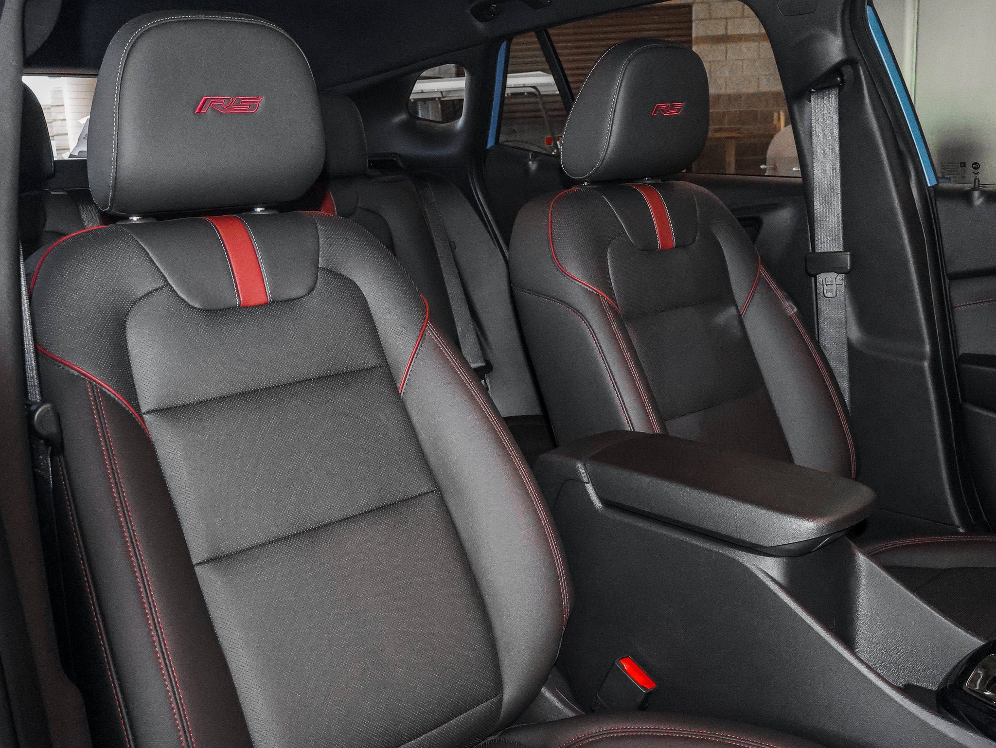 Used 2025 Chevrolet Trax RS FWD image 39