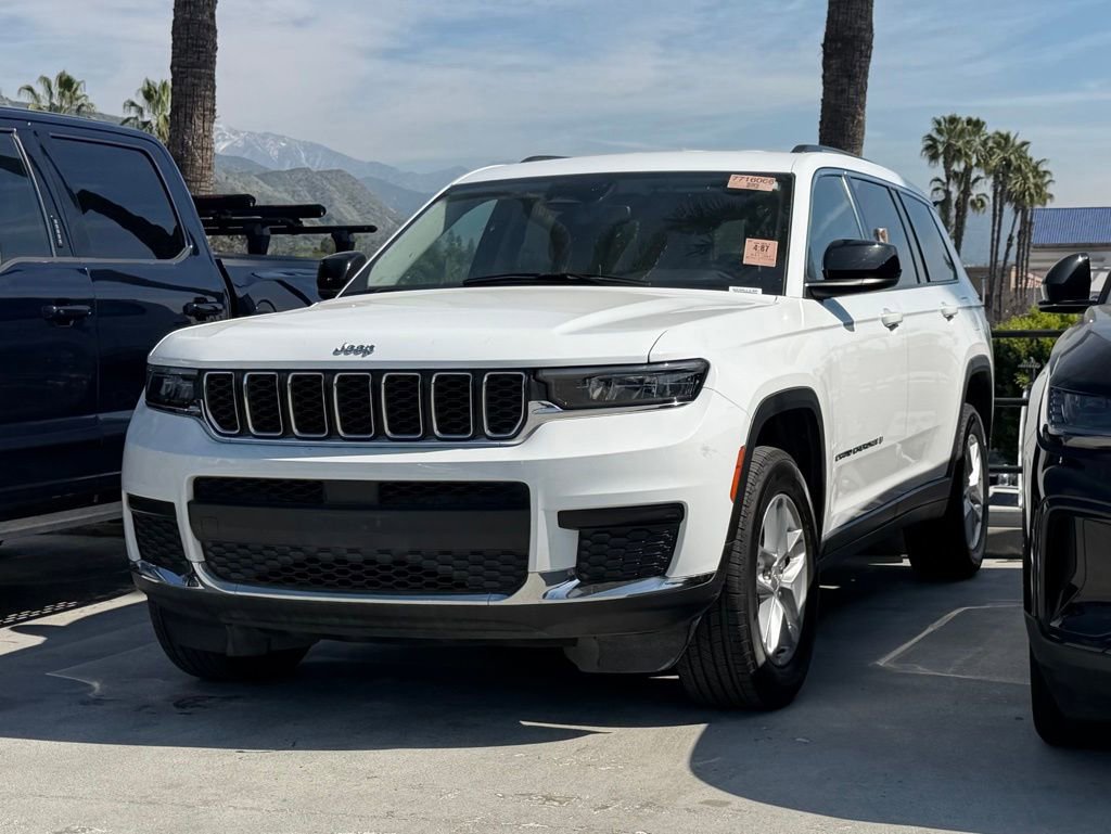 Used 2022 Jeep Grand Cherokee L Laredo w/ Luxury Tech Group I image 3