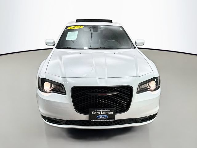 Used 2023 Chrysler 300 S RWD image 2