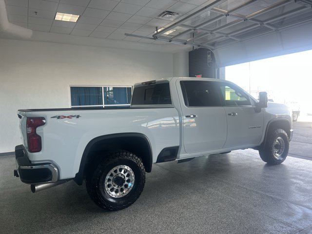 Used 2022 Chevrolet Silverado 2500 LTZ w/ LTZ Plus Package AWD/4WD image 5