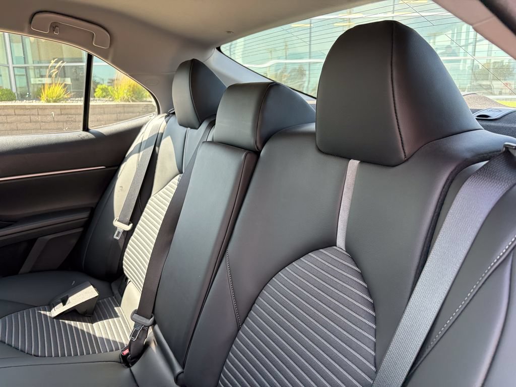 Used 2023 Toyota Camry SE w/ Convenience Package FWD image 13