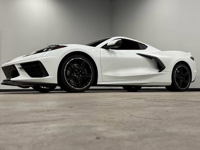 Used 2022 Chevrolet Corvette Stingray Coupe w/ Z51 Performance Package image 5