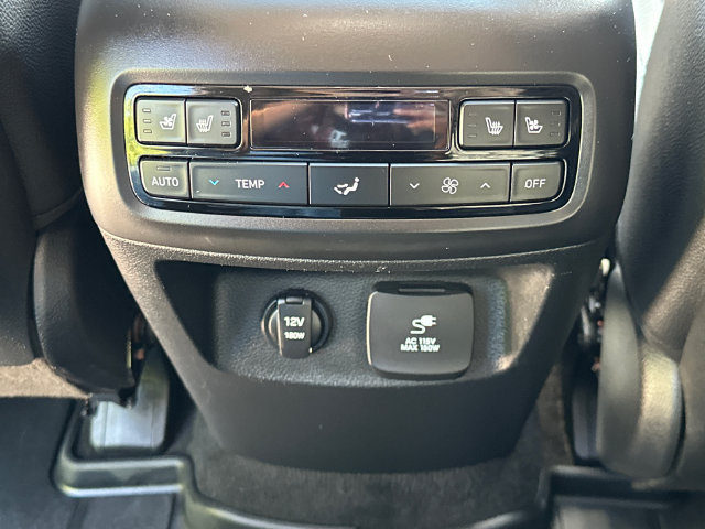 Used 2023 Hyundai Palisade Limited AWD/4WD image 20