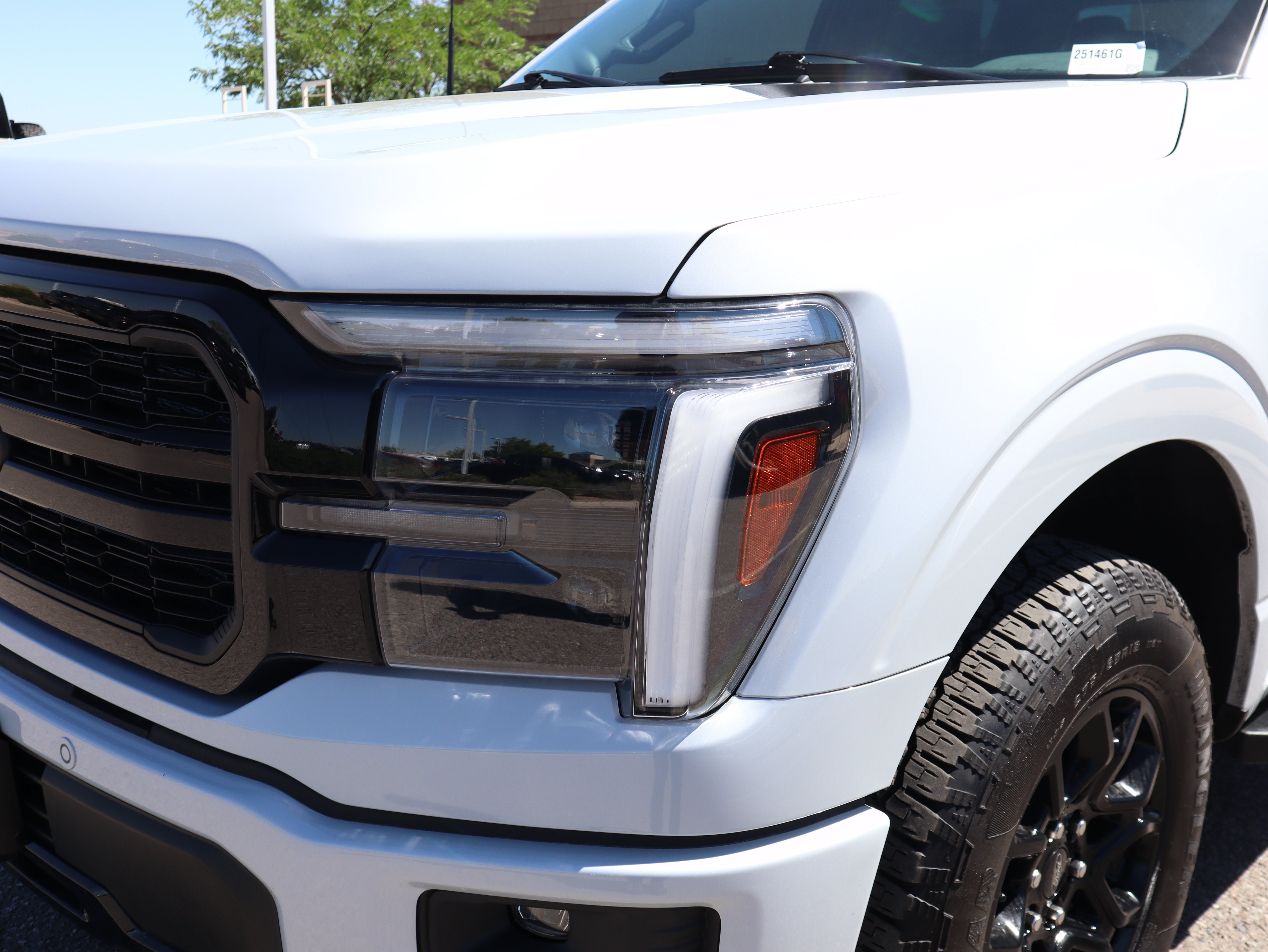 Certified 2025 Ford F150 Lariat w/ FX4 Off-Road Package AWD/4WD image 14