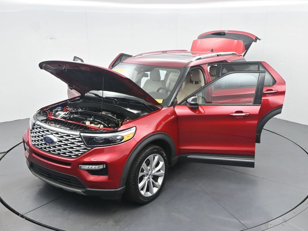 Certified 2021 Ford Explorer Platinum w/ Equipment Group 601A AWD/4WD image 48