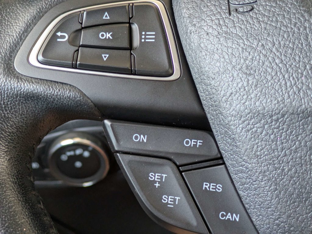 Certified 2018 Ford EcoSport SE w/ SE Convenience Package FWD image 26