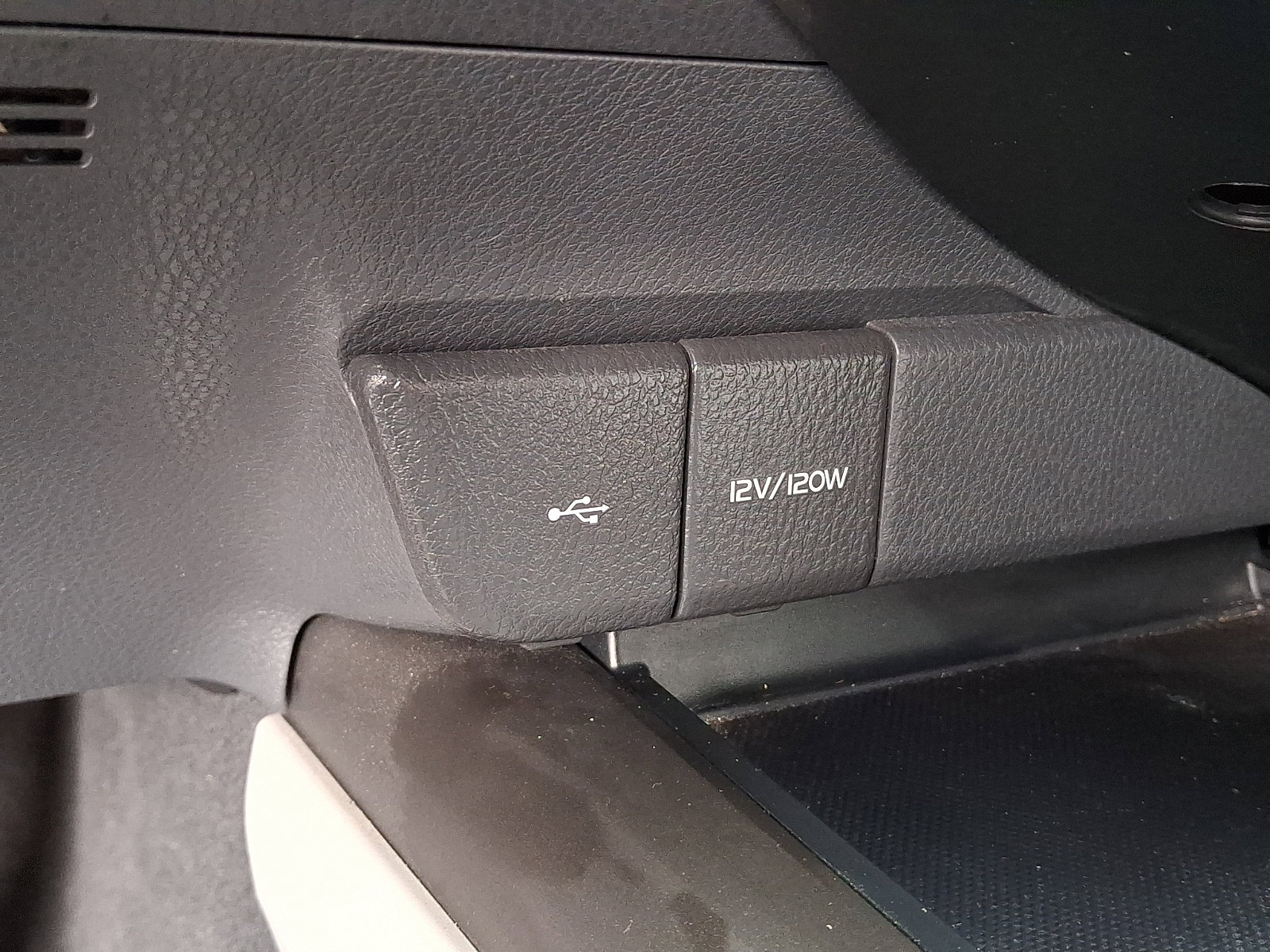 Used 2021 Toyota Camry LE w/ Cold Weather Package image 34