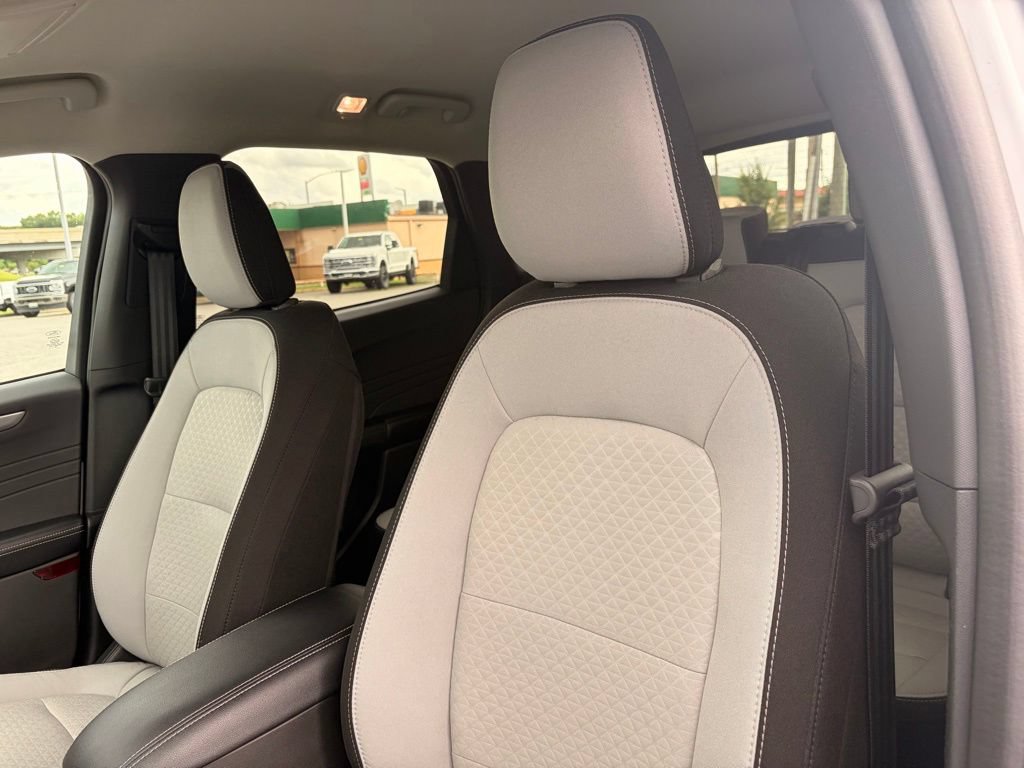 Certified 2025 Ford Escape Active w/ Cold Weather Package FWD image 10