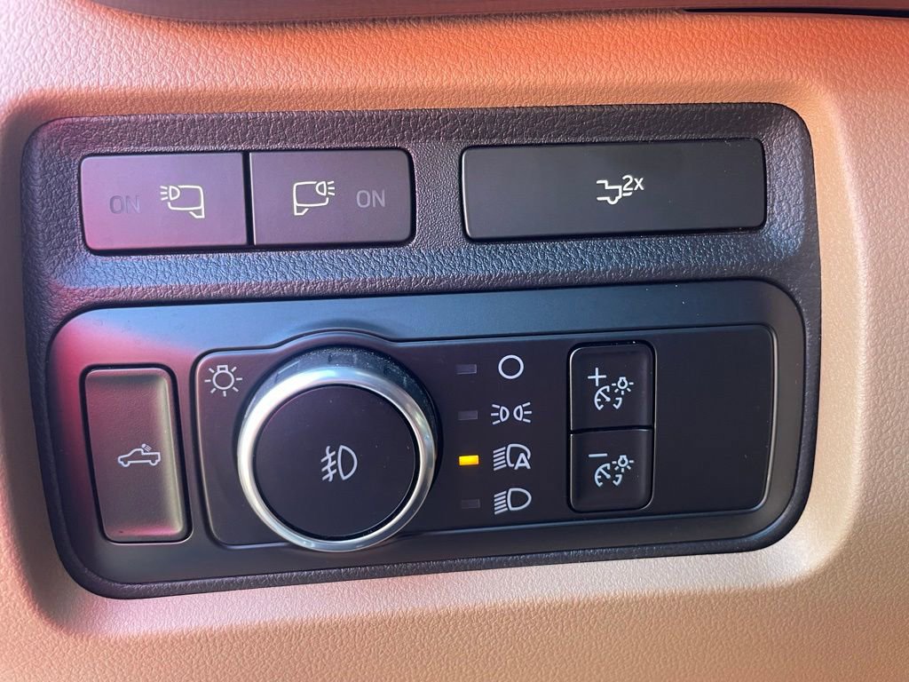 Certified 2024 Ford F250 Lariat w/ Chrome Package image 22