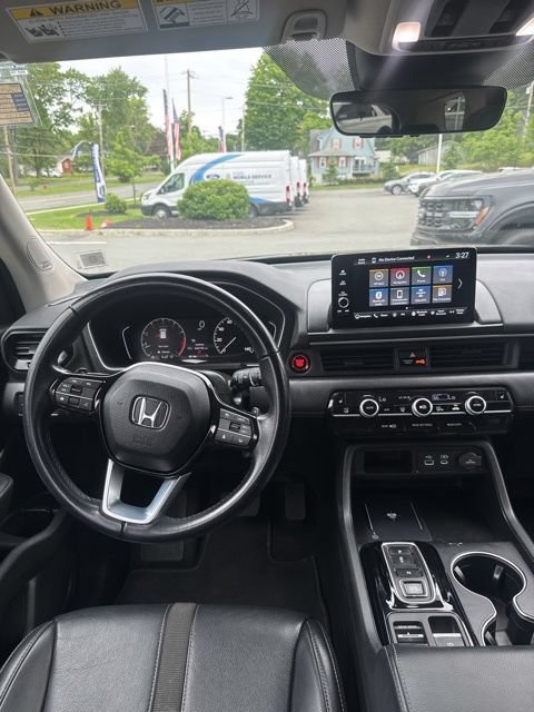 Used 2023 Honda Pilot Touring image 34