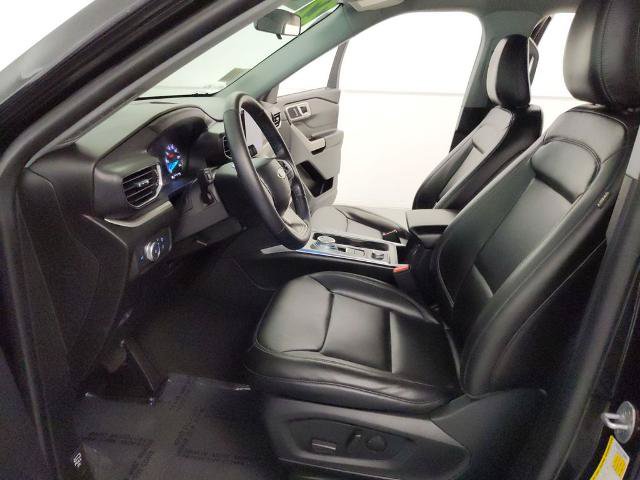 Certified 2022 Ford Explorer XLT w/ Equipment Group 202A AWD/4WD image 15