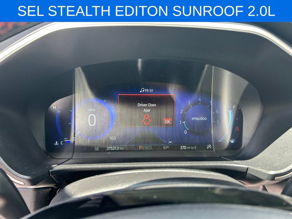 Certified 2022 Ford Escape SEL w/ SEL Stealth AWD Package image 20