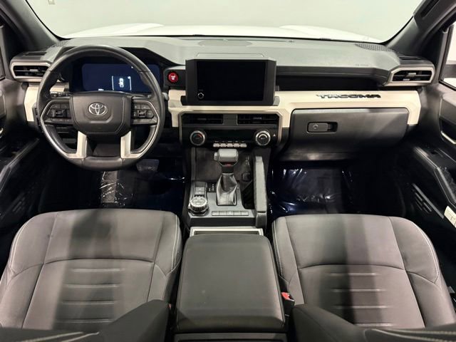 Used 2024 Toyota Tacoma TRD Off-Road AWD/4WD image 33