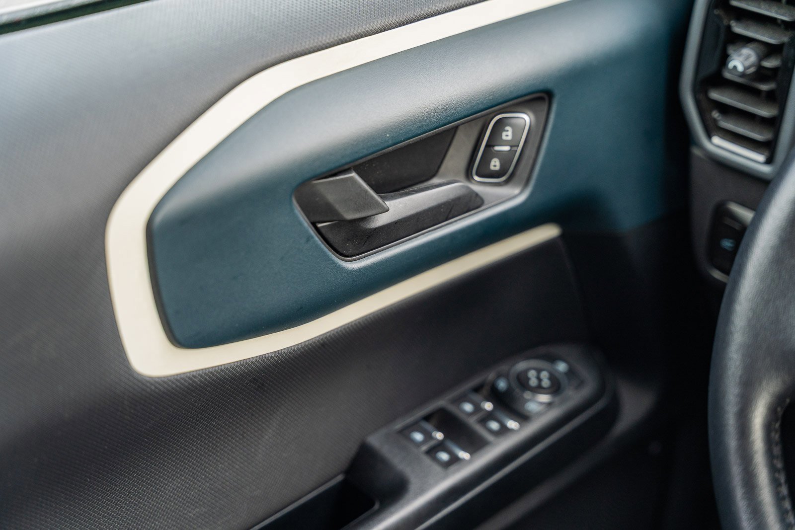 Certified 2023 Ford Bronco Sport Heritage w/ Heritage Convenience Package image 28