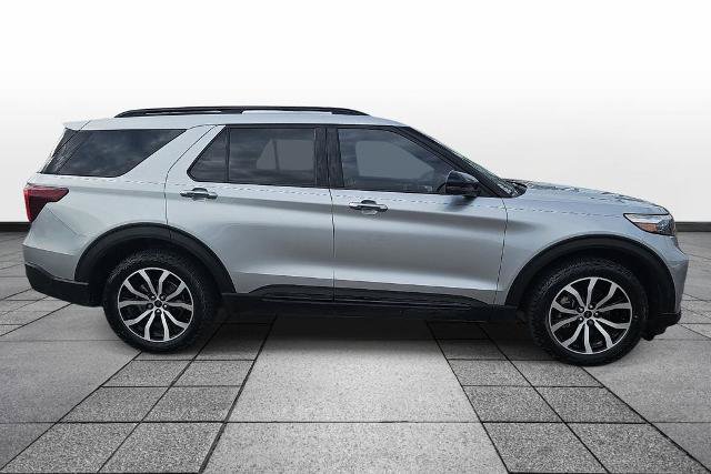 Certified 2020 Ford Explorer ST w/ Premium Technology Package AWD/4WD image 4