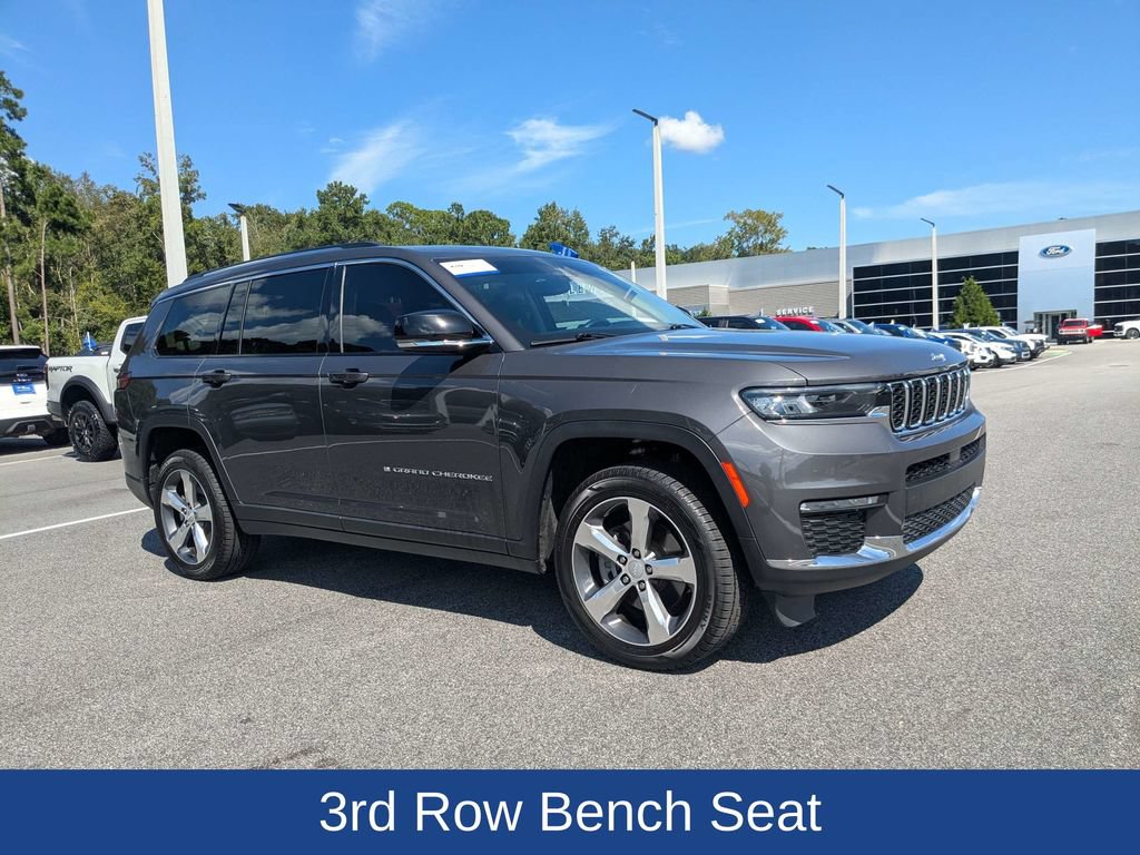 Used 2022 Jeep Grand Cherokee L Limited AWD/4WD image 2