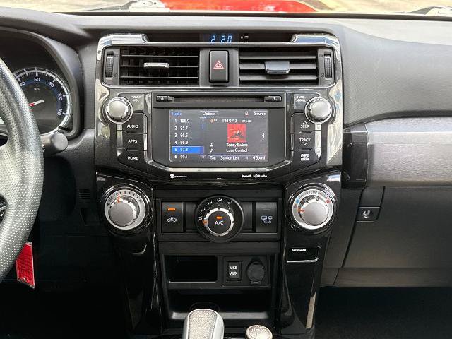 Used 2018 Toyota 4Runner TRD Off-Road Premium w/ TRD Performance Package AWD/4WD image 11