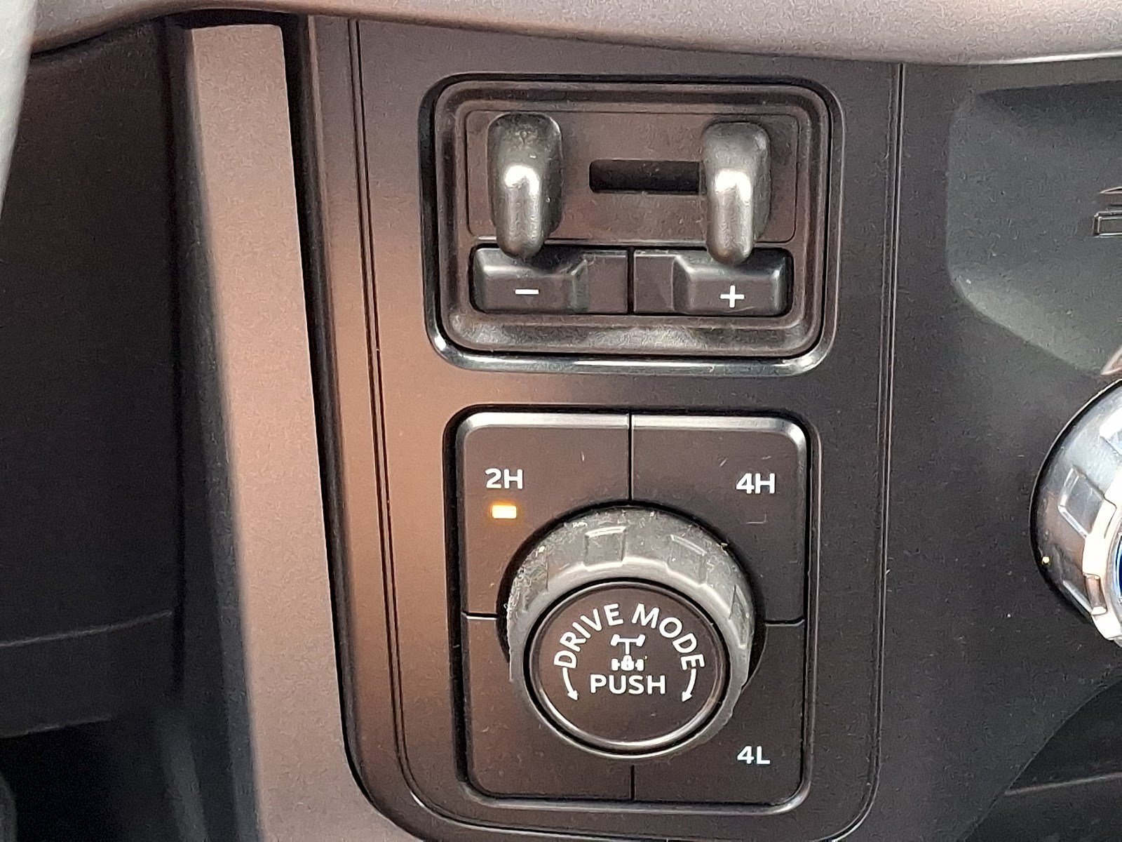 Certified 2025 Ford F150 XLT w/ Equipment Group 302A MID AWD/4WD image 22