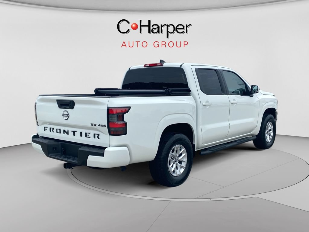 Used 2024 Nissan Frontier SV AWD/4WD image 3