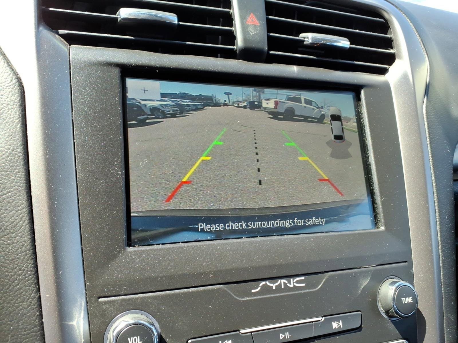 Certified 2020 Ford Fusion SE FWD image 18