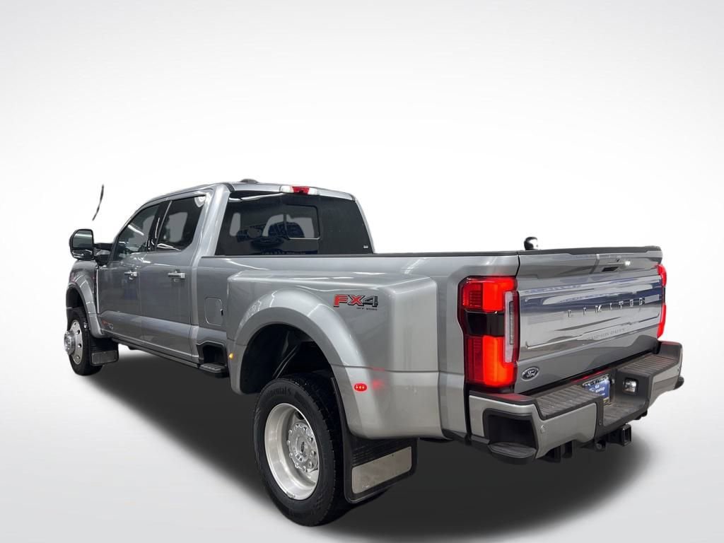 Certified 2024 Ford F450 Limited w/ FX4 Off-Road Package image 5