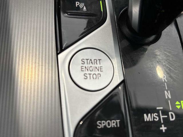 Used 2023 BMW X5 xDrive40i w/ Premium Essential Package image 16