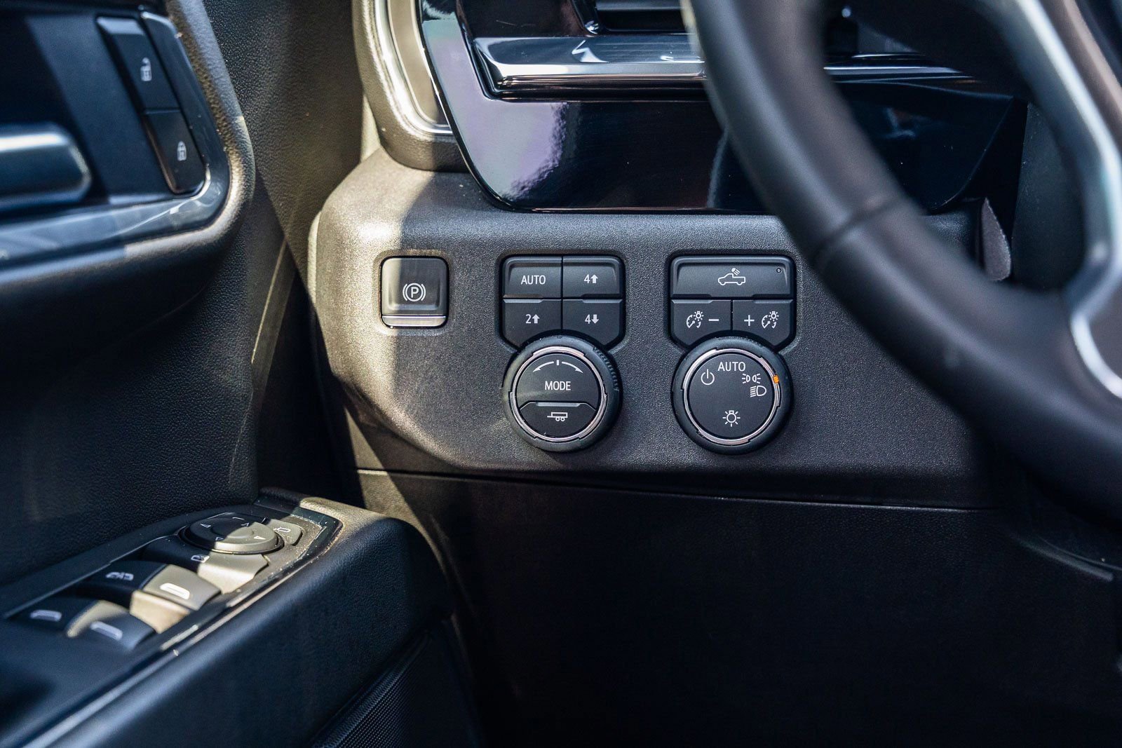 Used 2025 Chevrolet Silverado 1500 LT image 27