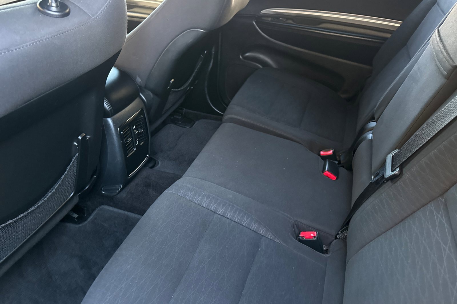 Used 2018 Dodge Durango SXT w/ Quick Order Package 2BB image 11