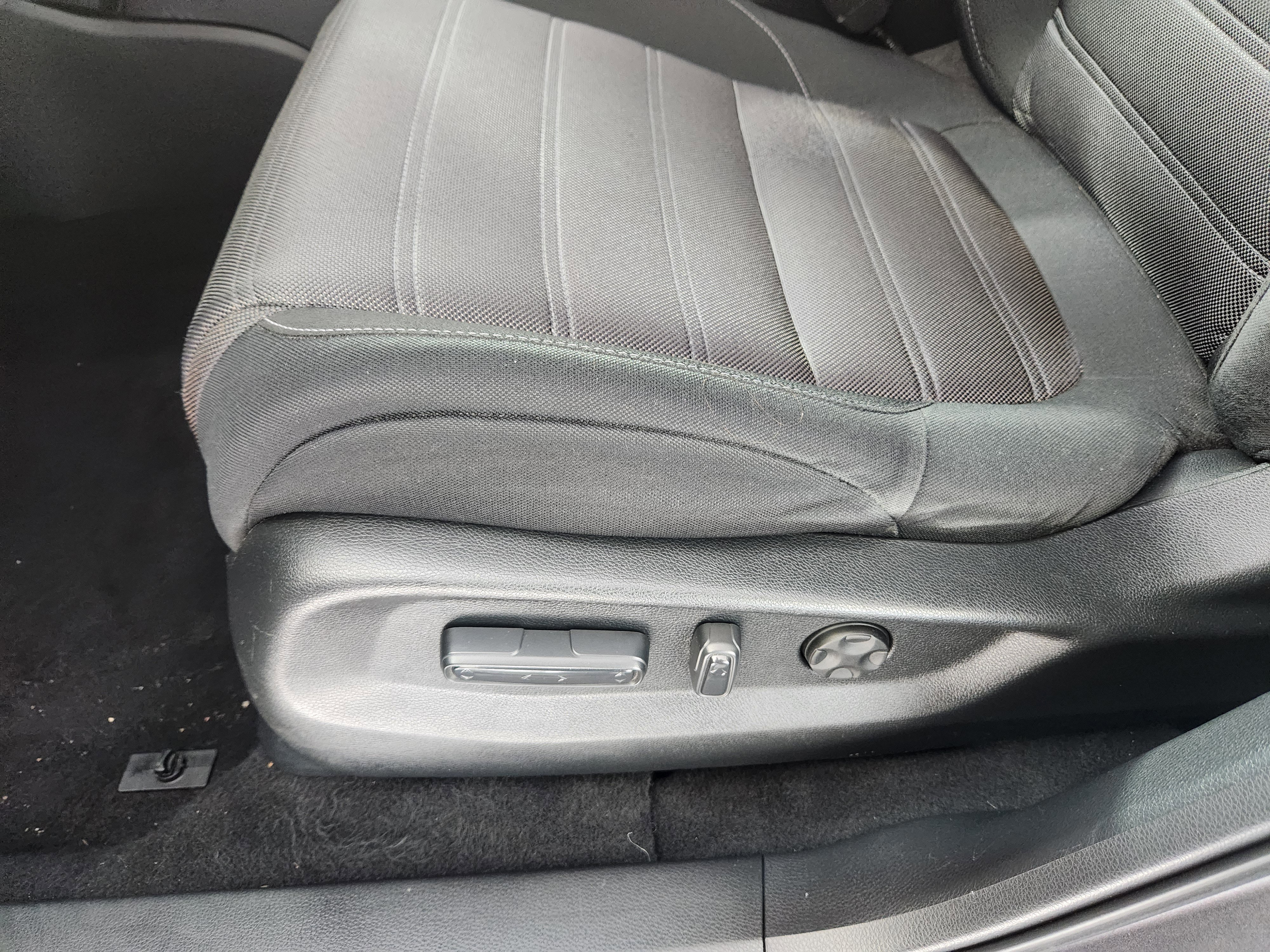 Used 2018 Honda CR-V EX image 13