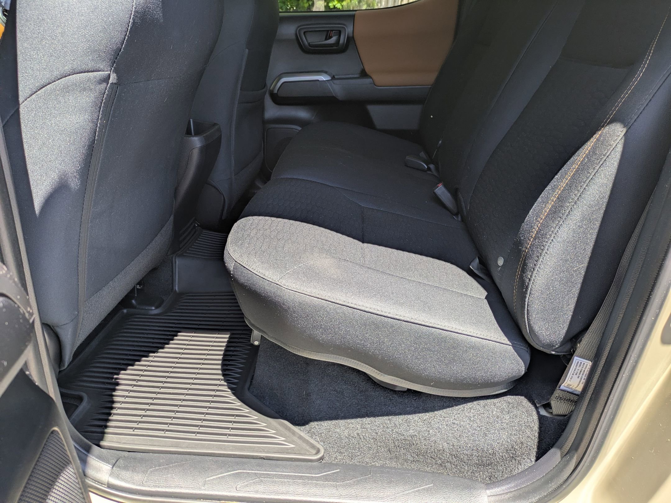 Used 2019 Toyota Tacoma SR5 RWD image 25
