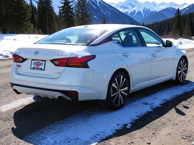 Used 2020 Nissan Altima 2.0 Platinum image 4